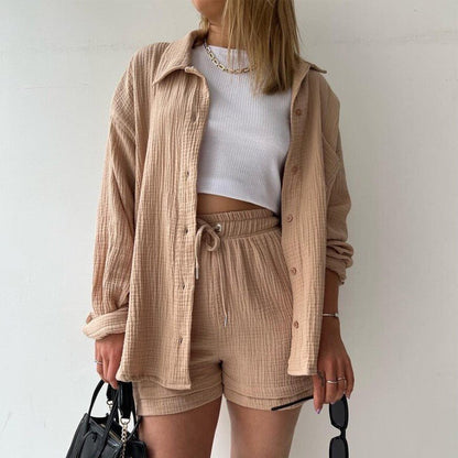 Ensemble chemise et short en chambray printanier