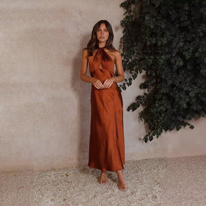 Robe élégante à manches licou